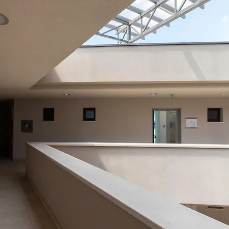 Clouds - Two Bedroom With Balcony And City View *