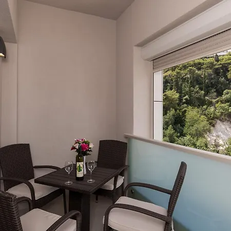 Clouds - Two Bedroom With Balcony And City View Dubrownik